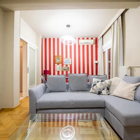 Modern Art Flat At Downtown Vólos